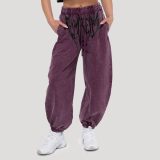 GymBeam Women‘s Abyss Sweatpants Raisin - Méret: XS | Szín: Fialová | Tömeg: 0,605 g | Csomag: 33 · záber 1