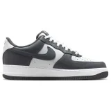 Nike Air Force 1 '07 - 42 · záber 9