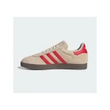 Pánská vycházková obuv ADIDAS ORIGINALS Gazelle sand strata better scarlet cloud white · záber 2