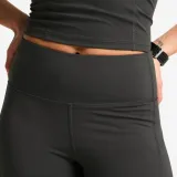 DOMYOS Dámske fitness legíny Shape s vysokým pásom tvarujúce tmavosivé S (W28 L31) · záber 2
