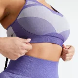 DOMYOS PODPRSENKA 560 NA FITNESS SO STREDNÝM SPEVNENÍM XS · záber 2