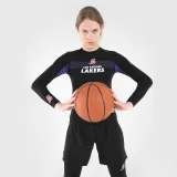 TARMAK Pánske spodné tričko NBA Lakers s dlhým rukávom čierne XS · záber 2