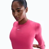 Dámske tréningové tričko s dlhým rukávom NIKE W NK ONE DF FTTD LS TOP RUSH PINK WHITE · záber 2