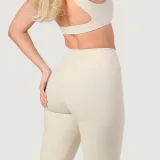 GymBeam Women‘s NEO Leggings Almond - Veličina: XS | Boja: Krem | Težina: 0,1456 g | Pakiranje: 115 · záber 4