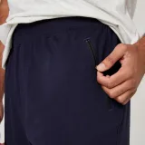 DOMYOS Pánske šortky 520 na cvičenie čiernomodré 2XL · záber 2