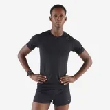 KIPRUN Bežecké bezšvové tričko 500 Comfort Slim čierne S · záber 1