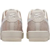 Nike Air Force 1 Flyknit 2.0 - 41 · záber 2