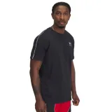 Pánské tričko s krátkým rukávem UNDER ARMOUR UA Icon HWT Tee Taping-BLK · záber 1