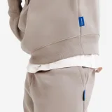 DECATHLON Pánske oversize tepláky hnedé S · záber 2
