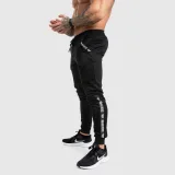 Jogger tepláky Iron Aesthetics Partial, čierne · záber 2