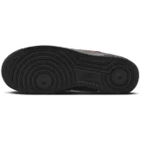 Nike Air Force 1 '07 - 42 · záber 2