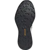 Pánska bežecká trailová obuv ADIDAS Terrex Agravic 4 M cloud white core black semi impact orange · záber 5