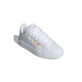Dievčenská rekreačná obuv ADIDAS Grand Court 3.0 Jr cloud white iridescent almost pink · záber 1