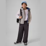 Chlapecká vesta se syntetickou výplní - šedá · záber 1