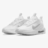 Nike Air Max INTRLK Lite W - Velikost: 41 · záber 3