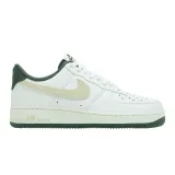Nike Air Force 1 '07 LV8 COB - 45 · záber 1