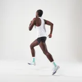 KIPRUN Pánske bežecké šortky Run 500 Confort Split čierne L · záber 2