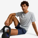 DOMYOS Pánske fitness tričko s krátkymi rukávmi sivé M · záber 2
