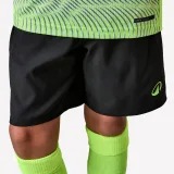 KIPSTA Detské futbalové šortky Viralto Wavy čierne žltý pásik 14-15 r (161-172 cm) · záber 1