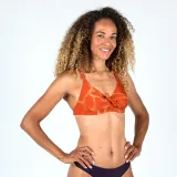 DECATHLON Plavecká podprsenka Jana Ice Orange mimoriadne odolná voči chlóru M-L · záber 1