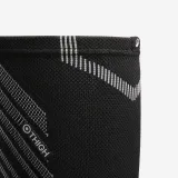 DECATHLON Spevňujúca stehenná bandáž 3 · záber 2