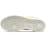Nike Air Force 1 LV8 (gs) - 36,5 · záber 2