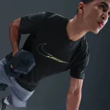 Pánske tričko s krátkym rukávom NIKE M NK DF TEE HBR SEAWEED LT LEMON TWIST · záber 4