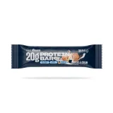 GymBeam 20 g Protein bar cookies & cream · záber 1