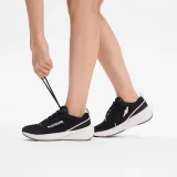 KIPRUN Dámska bežecká obuv Cushion 500 čierna 39 · záber 2