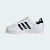 Dámská vycházková obuv ADIDAS ORIGINALS Superstar II W cloud white core black gold metallic · záber 3