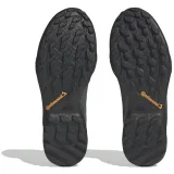 Adidas Terrex Ax3 - 42 ⅔ · záber 3