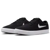 Nike nabíjejte semiš m - Velikost: 41 · záber 2