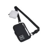 Taška přes rameno UNDER ARMOUR UA Loudon Crossbody SM-BLK · záber 1