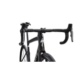 SPECIALIZED Tarmac SL8 Expert - Shimano Ultegra Di2 Gloss Obsidian Metallic/25% Cqv Reflex Super Red Pearl Over White · záber 4
