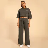 BeastPink Women‘s Serenity Cropped T-shirt Shadow - Veličina: XL | Boja: Sivá | Težina: 0,295 g | Pakiranje: 70 · záber 5