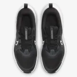 Nike Cosmic Runner Kids - Velikost: 37,5 | Barva: Čierna · záber 4