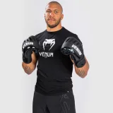 VENUM Boxerské rukavice Challenger 3.0 čierne 10 oz · záber 2