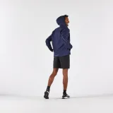 KIPRUN Pánska bežecká bunda Run 500 nepremokavá modrá M · záber 2
