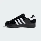 Dámská vycházková obuv ADIDAS ORIGINALS Superstar II W core black cloud white gold metallic · záber 3