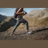 QUECHUA Dámska nepremokavá turistická obuv MH500 Light sivá 36 · záber 2