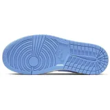 Nike Air Jordan 1 Low "UNC" - 44 · záber 2