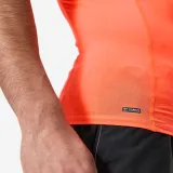 DECATHLON Pánske tričko 100 s UV ochranou krátky rukáv oranžové XL · záber 2