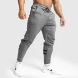 Jogger tepláky Iron Aesthetics Boxed, navy · záber 4