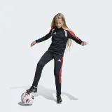ADIDAS ADIDAS Tiro 26 detské tréningové futbalové tepláky červené 13-14 r (164 cm) · záber 2