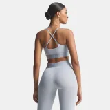 Dámská sportovní tréninková podprsenka ADIDAS HYG SHN BRALETT HALSIL GREY · záber 3