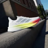 Pánská běžecká obuv ADIDAS Ultraboost 5X cloud white grey lucid lemon · záber 4