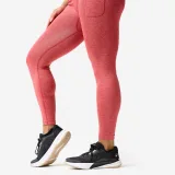 DOMYOS Dámske fitness legíny bezšvové červeno-ružové M - W30 L31 · záber 2