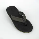 DECATHLON Pánske žabky 550 kaki 41-42 · záber 1
