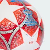 Futbalová lopta ADIDAS WUCL LGE WHITE SCARLE · záber 5