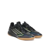 Pánske futbalové kopačky halové ADIDAS F50 League M IC core black iron metallic lucid lemon · záber 4